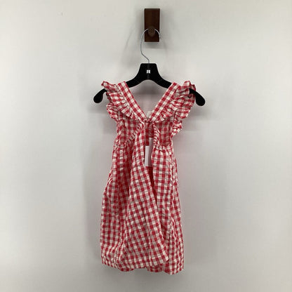 Tags on, gingham