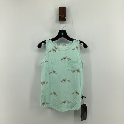 Tags on, turtles, tank top